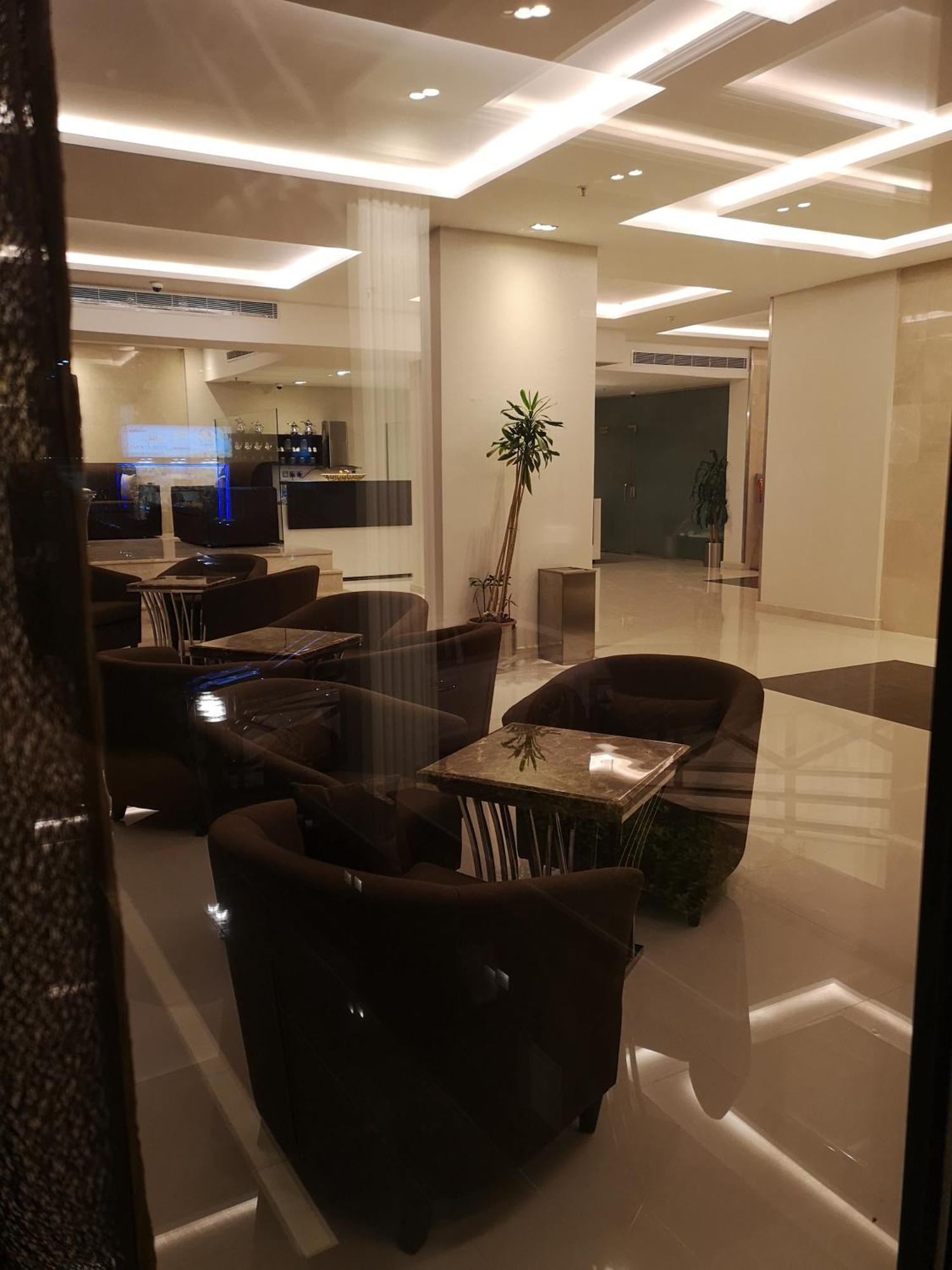 होटल के अलावा Roshan Jeddah